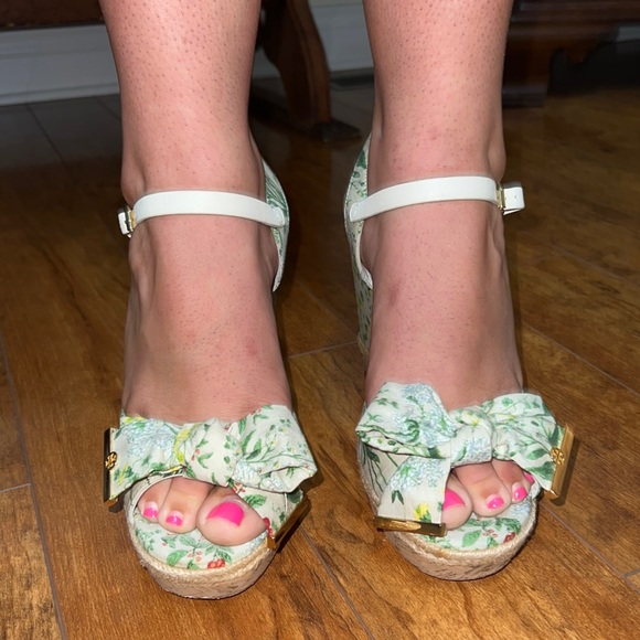 Tory Burch Penny Wedge Sandals Size 11 - Picture 3 of 7